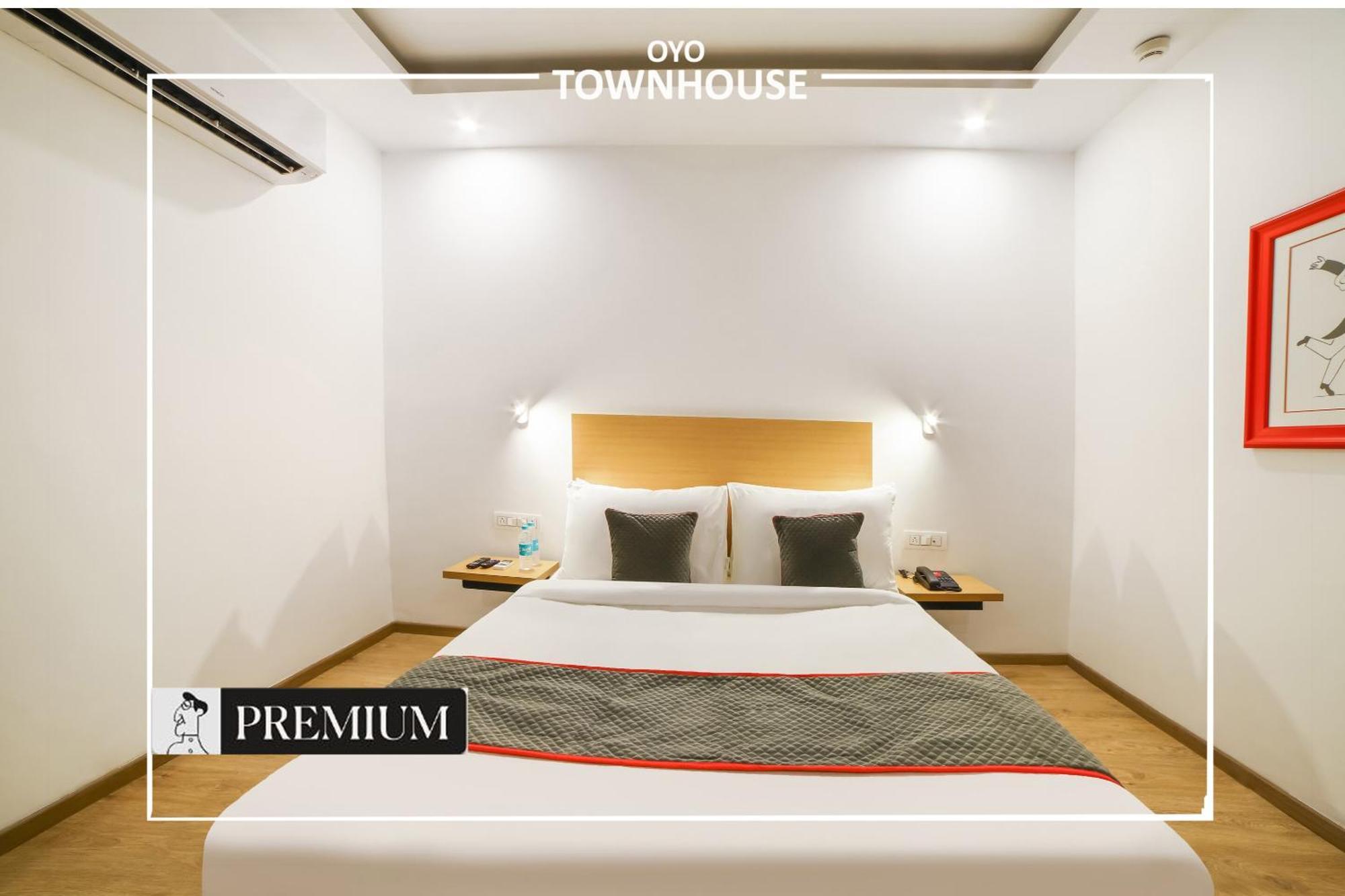 Oyo Townhouse 120 Shushant Lok Gurgaon Exterior foto