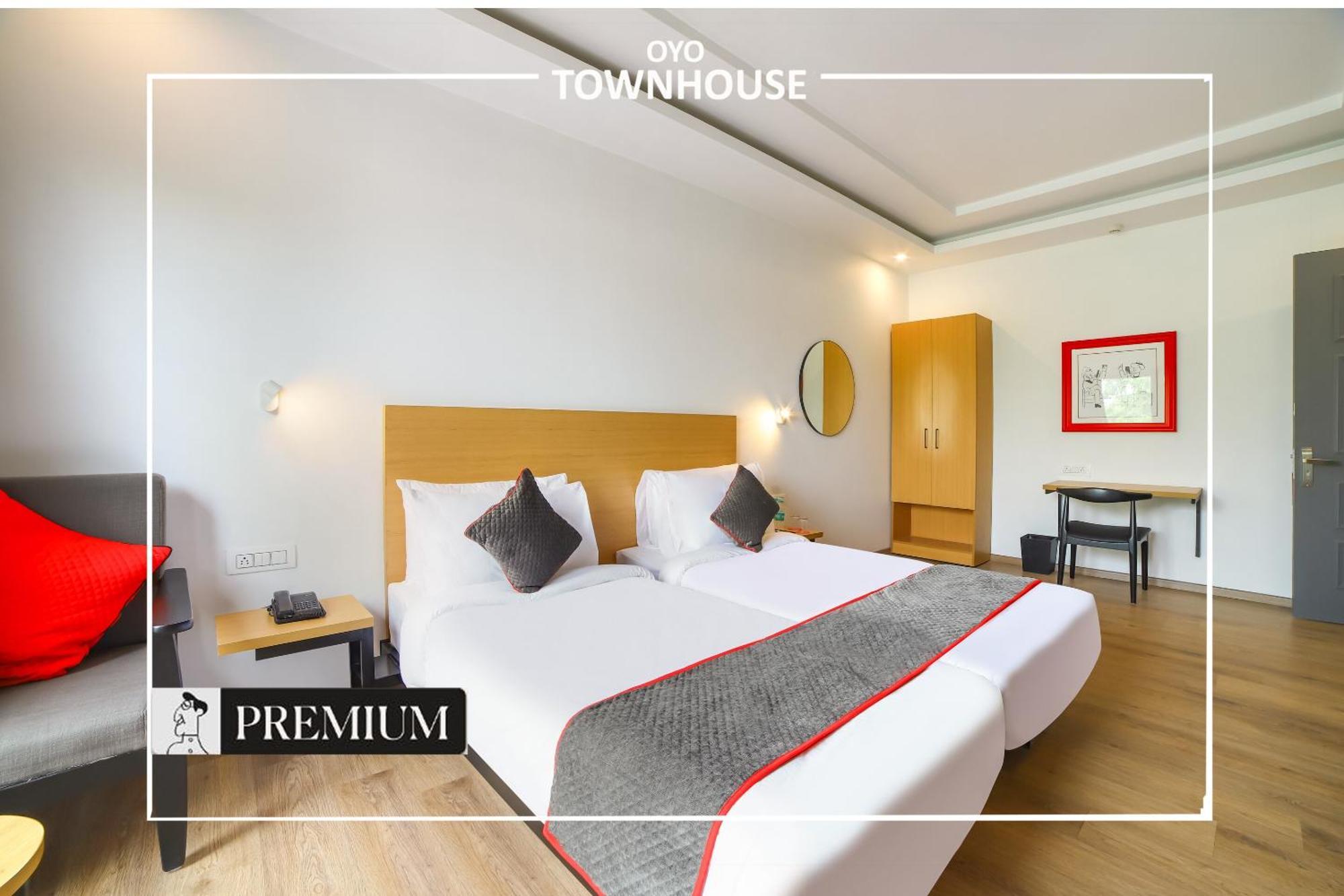 Oyo Townhouse 120 Shushant Lok Gurgaon Exterior foto