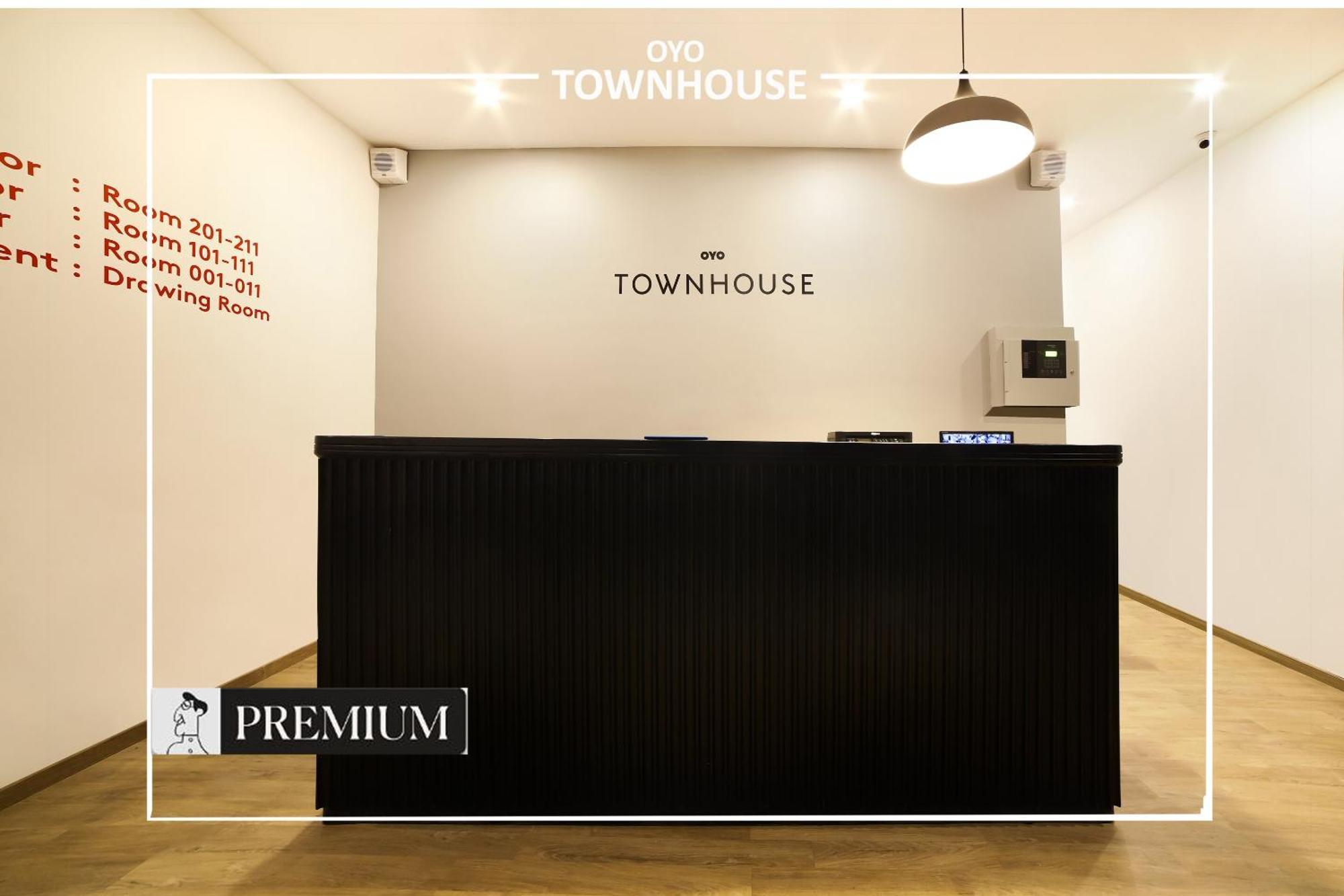 Oyo Townhouse 120 Shushant Lok Gurgaon Exterior foto