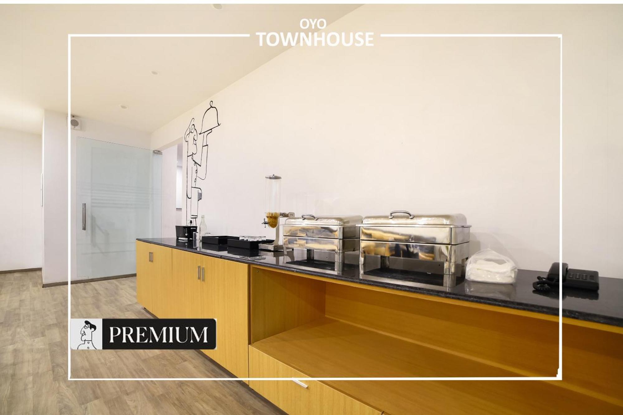 Oyo Townhouse 120 Shushant Lok Gurgaon Exterior foto